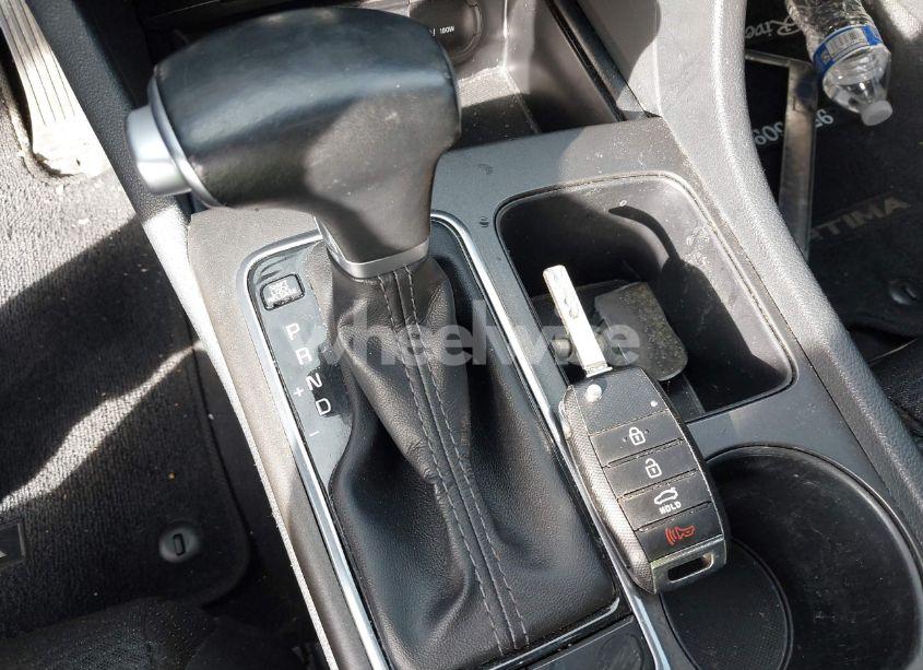 Photo 11 of 2018 Kia Optima S (VIN 5XXGT4L34JG249369)