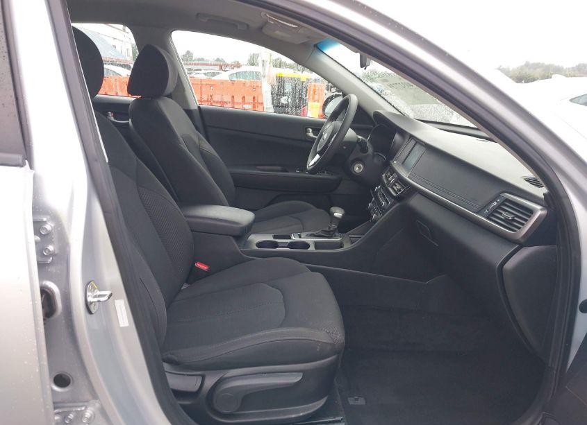 Photo 5 of 2018 Kia Optima LX (VIN 5XXGT4L34JG251364)