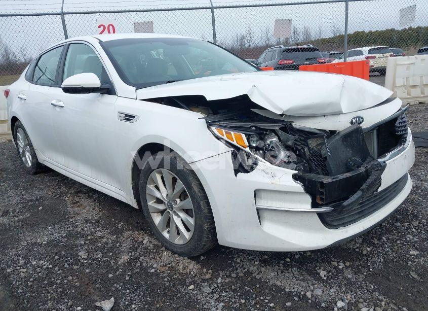 2018 Kia Optima LX (VIN 5XXGT4L34JG251445) main photo