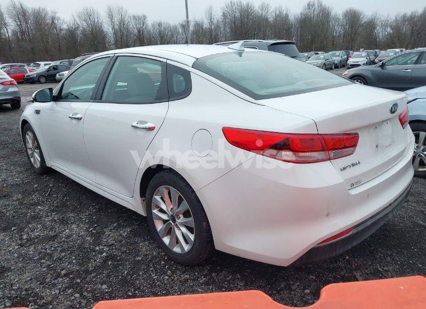 Photo 3 of 2018 Kia Optima LX (VIN 5XXGT4L34JG251445)