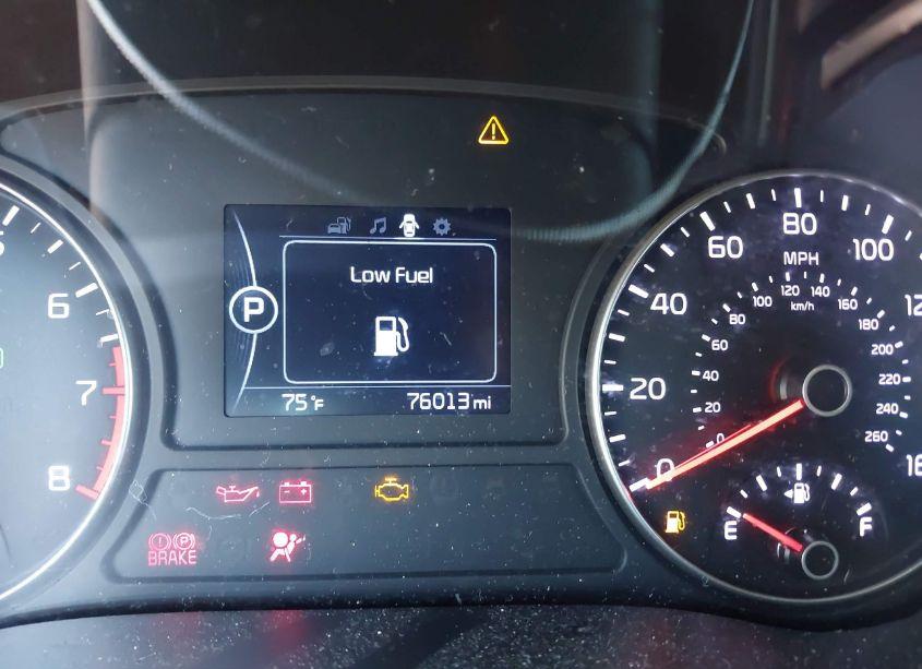 Photo 16 of 2018 Kia Optima LX (VIN 5XXGT4L34JG251557)