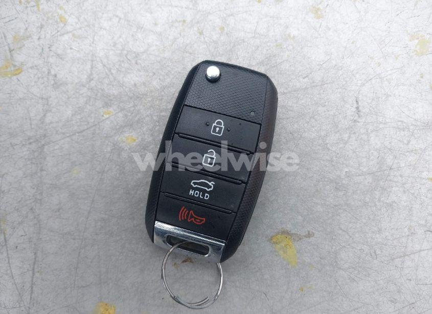 Photo 11 of 2018 Kia Optima LX (VIN 5XXGT4L34JG257715)