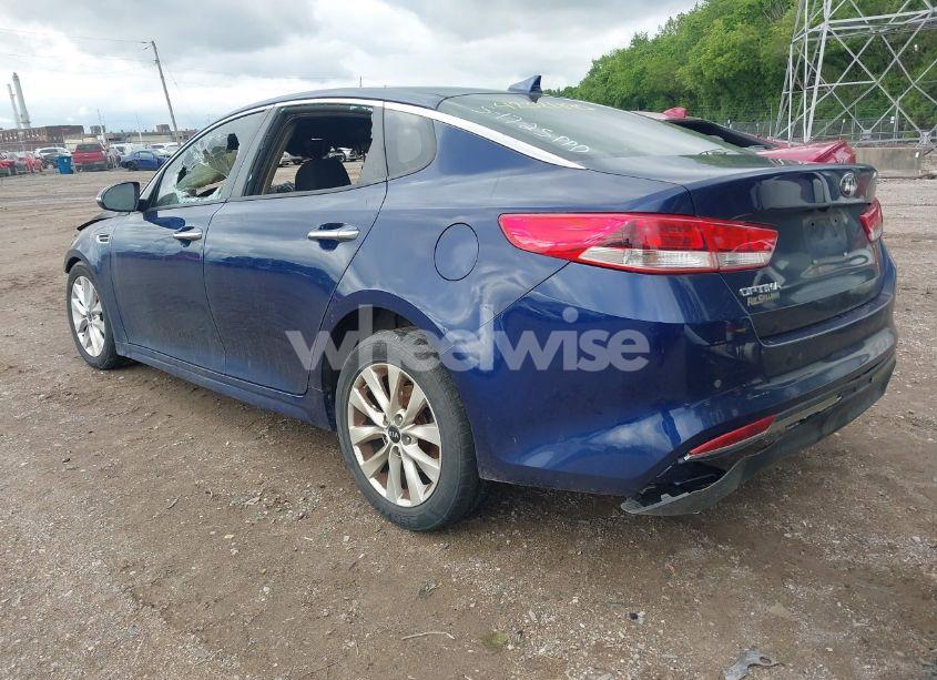 Photo 3 of 2018 Kia Optima LX (VIN 5XXGT4L34JG257715)