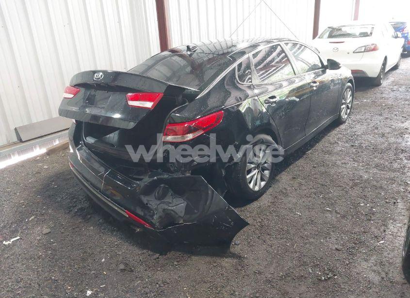 Photo 4 of 2018 Kia Optima LX (VIN 5XXGT4L34JG268326)