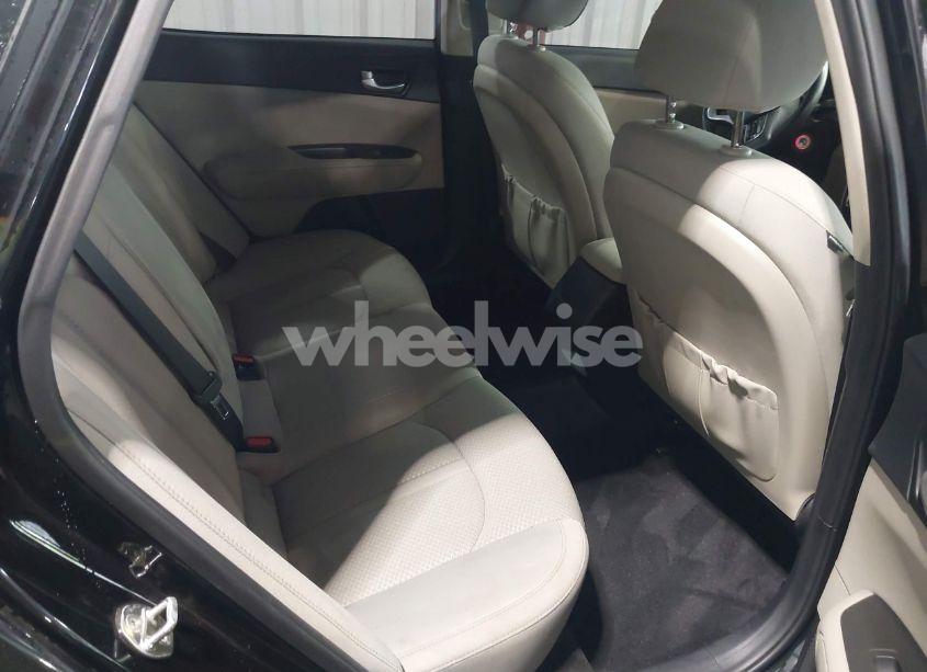 Photo 8 of 2018 Kia Optima LX (VIN 5XXGT4L34JG268326)