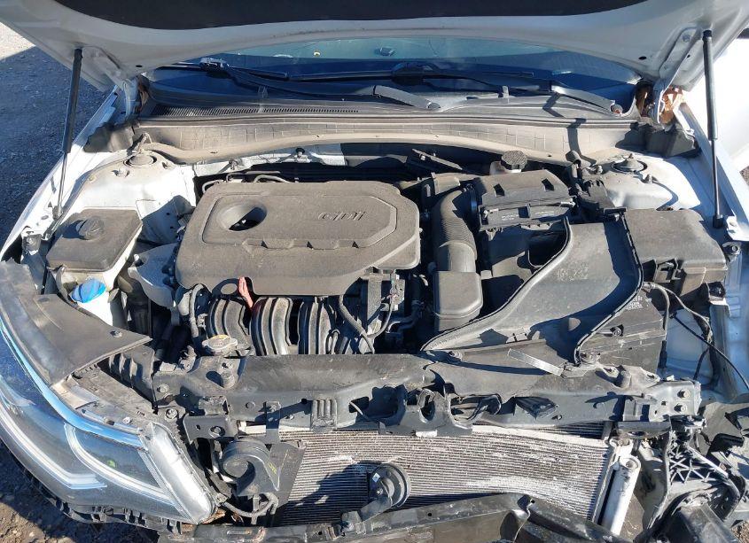 Photo 10 of 2019 Kia Optima LX (VIN 5XXGT4L34KG276864)