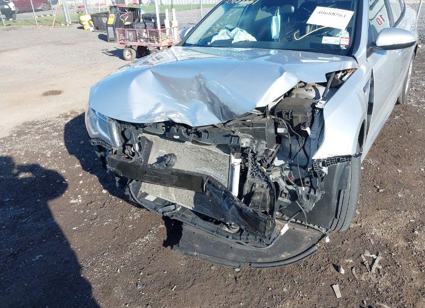 Photo 6 of 2019 Kia Optima LX (VIN 5XXGT4L34KG276864)