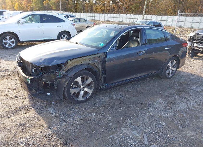 Photo 2 of 2019 Kia Optima S (VIN 5XXGT4L34KG285547)