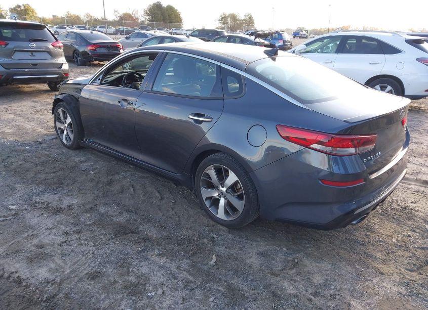 Photo 3 of 2019 Kia Optima S (VIN 5XXGT4L34KG285547)