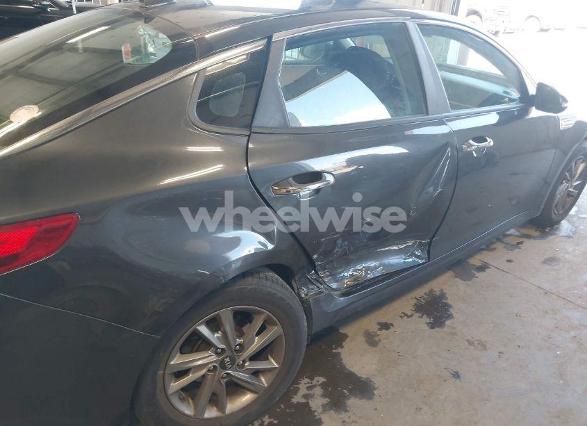 Photo 6 of 2019 Kia Optima LX (VIN 5XXGT4L34KG287749)