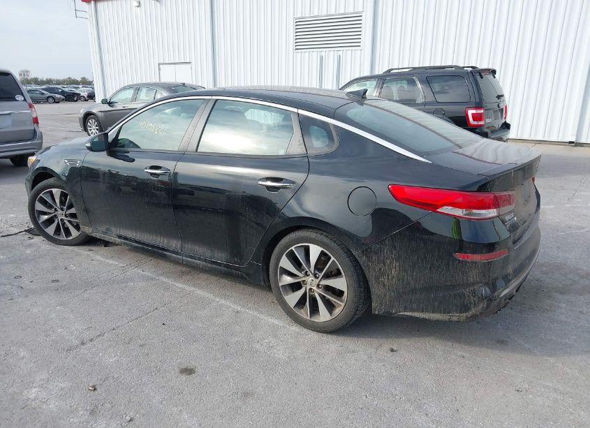 Photo 3 of 2019 Kia Optima S (VIN 5XXGT4L34KG295852)
