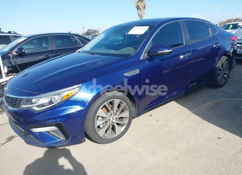 Photo 2 of 2019 Kia Optima S (VIN 5XXGT4L34KG296578)