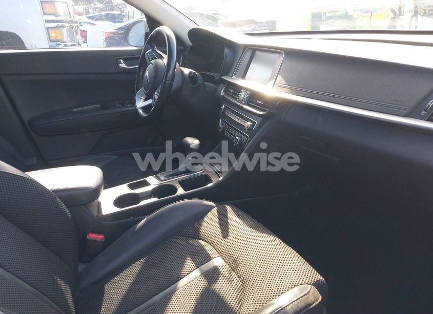 Photo 5 of 2019 Kia Optima S (VIN 5XXGT4L34KG296578)