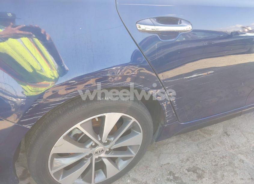 Photo 6 of 2019 Kia Optima S (VIN 5XXGT4L34KG296578)