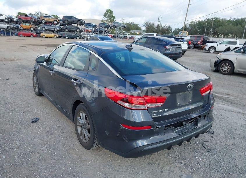 Photo 3 of 2019 Kia Optima LX (VIN 5XXGT4L34KG297858)