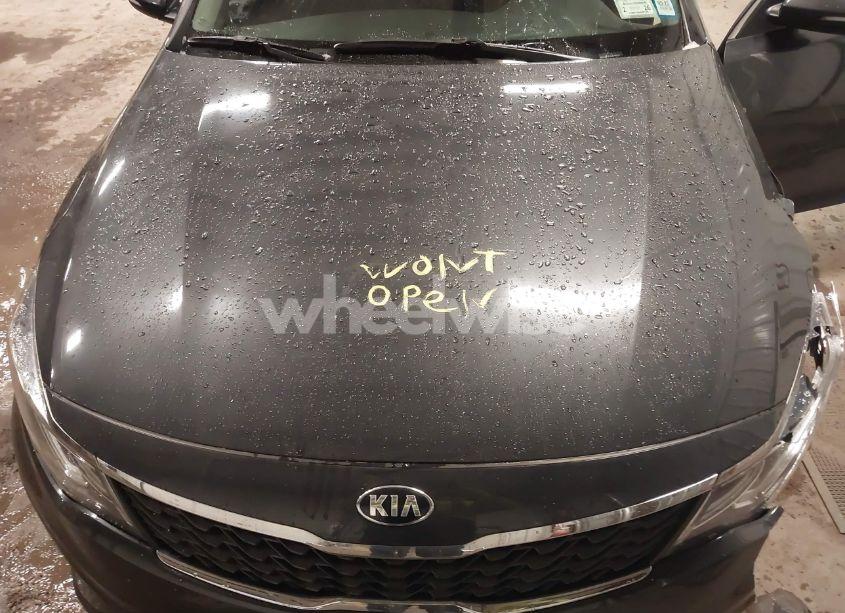 Photo 10 of 2019 Kia Optima LX (VIN 5XXGT4L34KG299478)