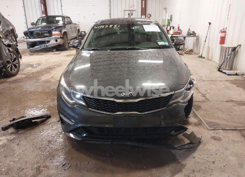 Photo 12 of 2019 Kia Optima LX (VIN 5XXGT4L34KG299478)