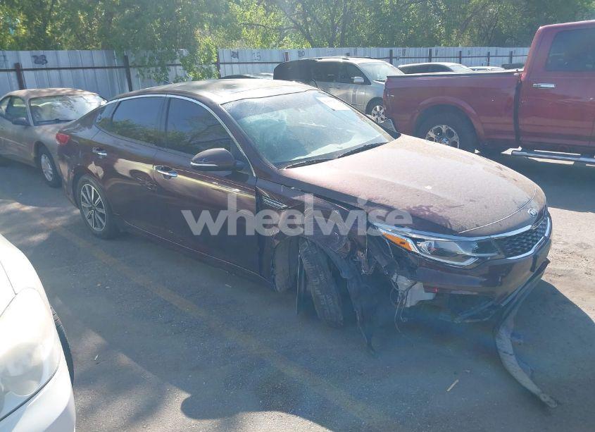 2019 Kia Optima LX (VIN 5XXGT4L34KG300841) main photo