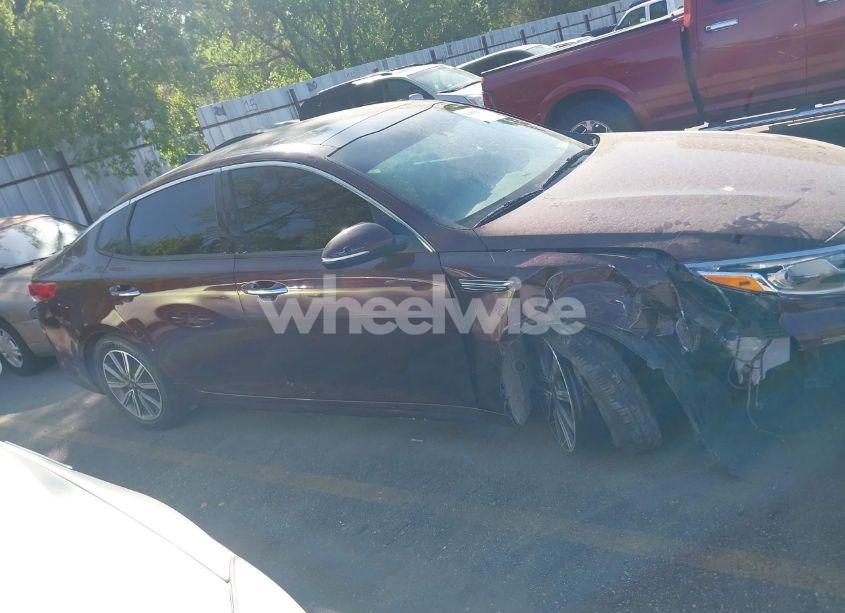 Photo 13 of 2019 Kia Optima LX (VIN 5XXGT4L34KG300841)