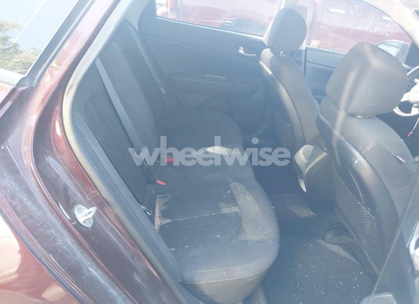 Photo 8 of 2019 Kia Optima LX (VIN 5XXGT4L34KG300841)