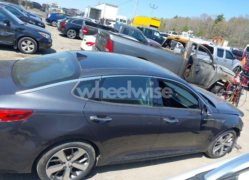 Photo 14 of 2019 Kia Optima S (VIN 5XXGT4L34KG302976)