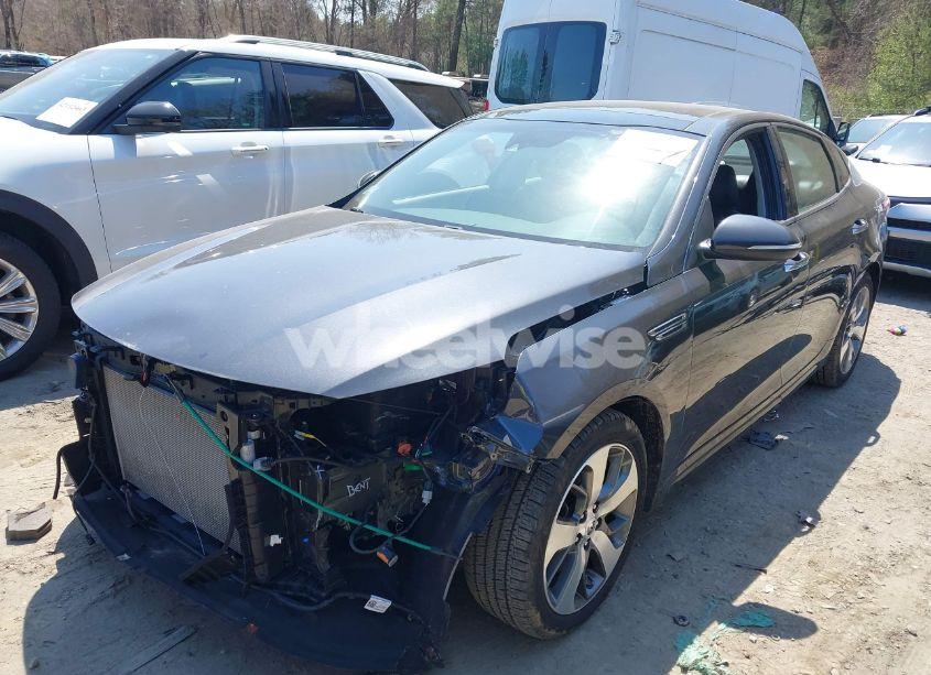 Photo 2 of 2019 Kia Optima S (VIN 5XXGT4L34KG302976)