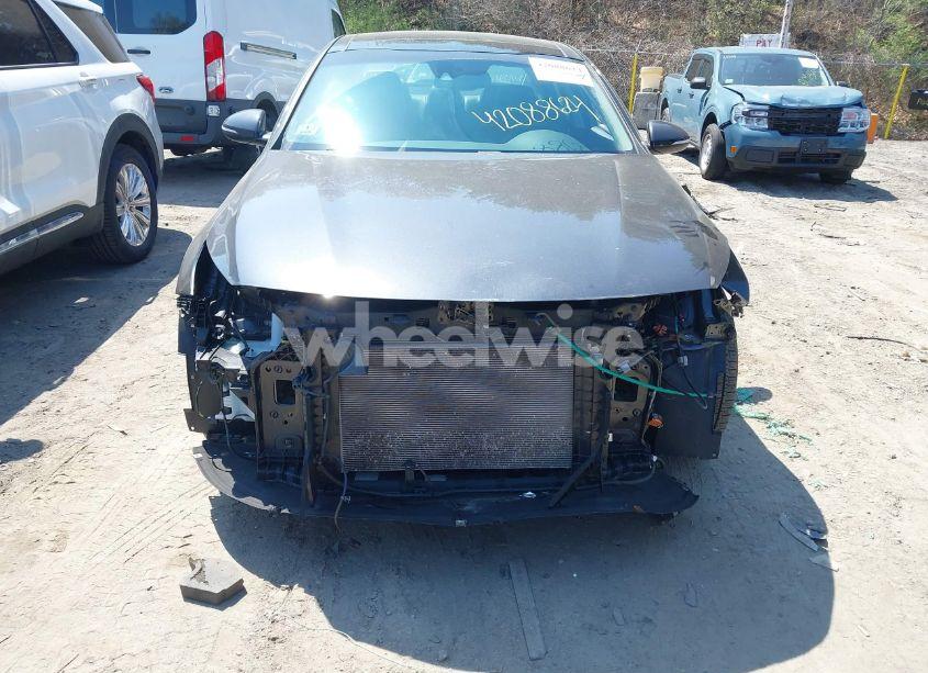 Photo 6 of 2019 Kia Optima S (VIN 5XXGT4L34KG302976)