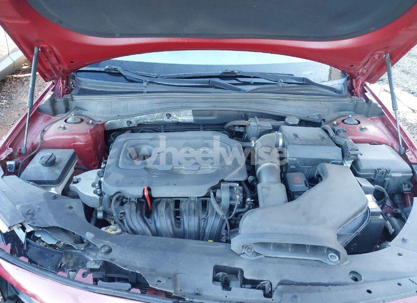 Photo 10 of 2019 Kia Optima S (VIN 5XXGT4L34KG313539)