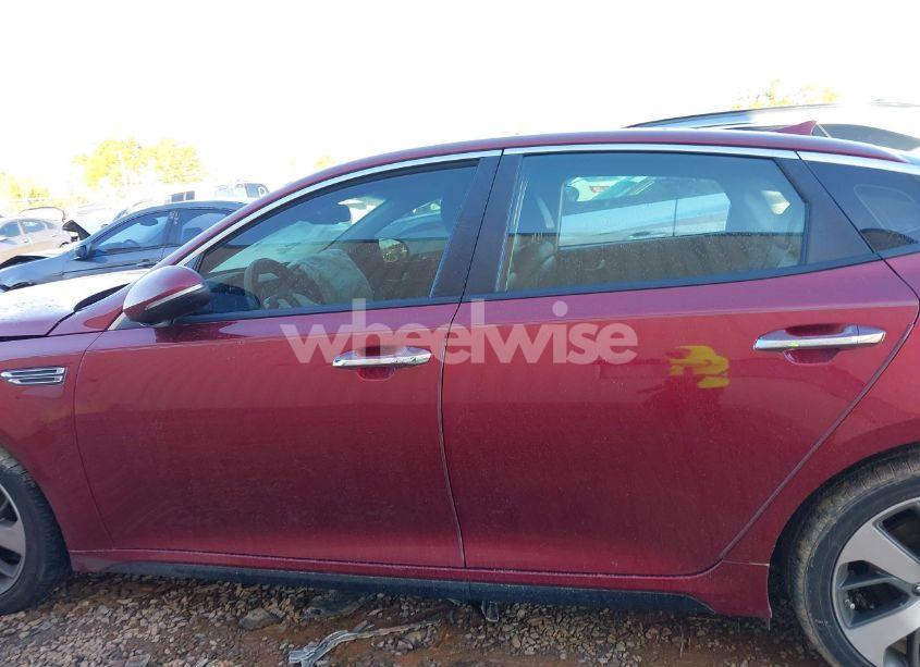 Photo 13 of 2019 Kia Optima S (VIN 5XXGT4L34KG313539)