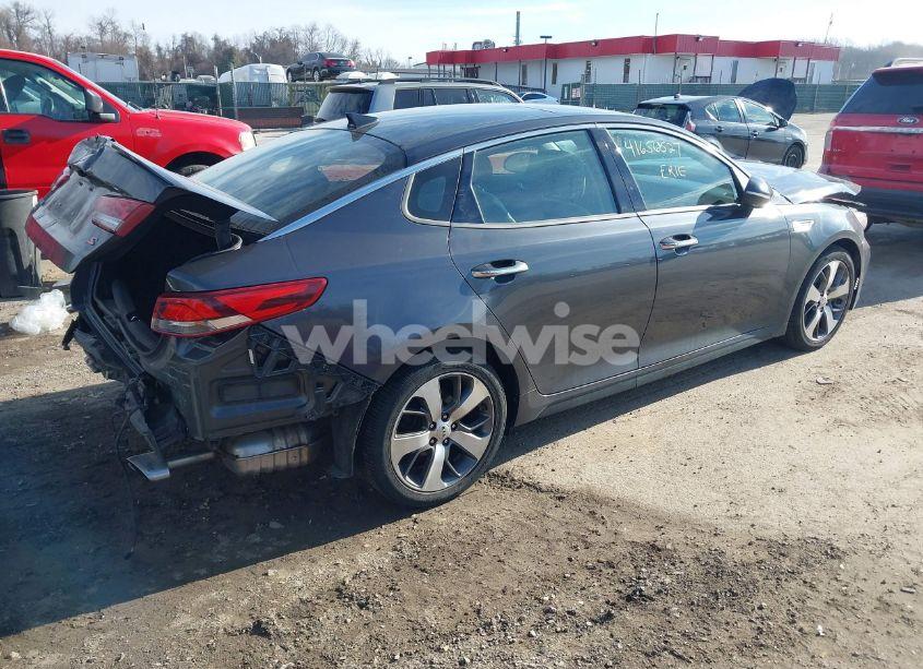 Photo 4 of 2019 Kia Optima S (VIN 5XXGT4L34KG314075)