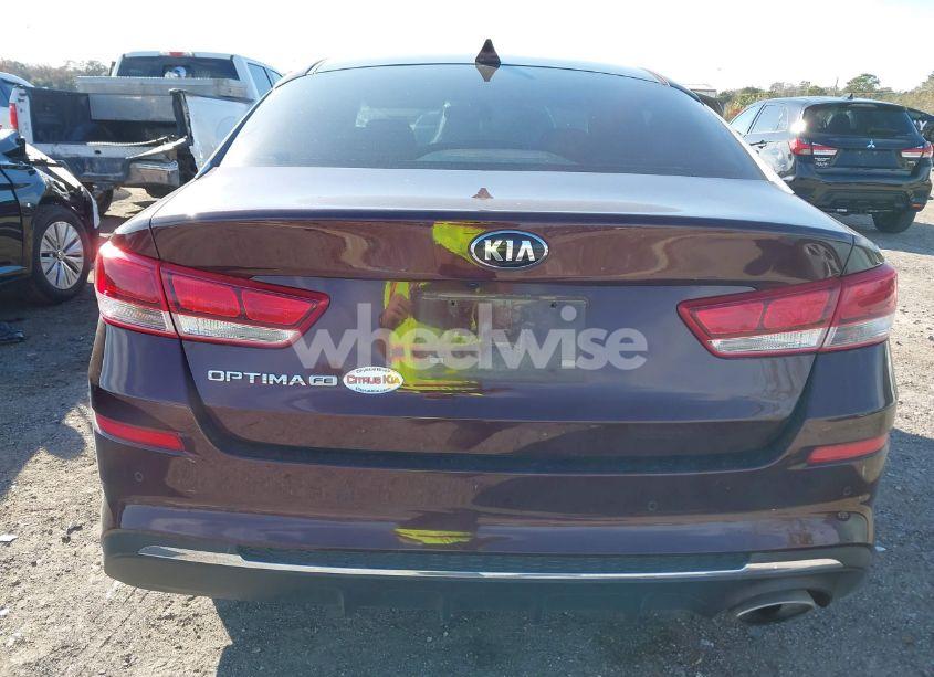 Photo 16 of 2019 Kia Optima LX (VIN 5XXGT4L34KG320880)
