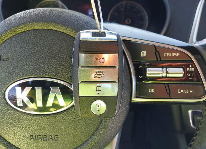 Photo 11 of 2019 Kia Optima S (VIN 5XXGT4L34KG325870)