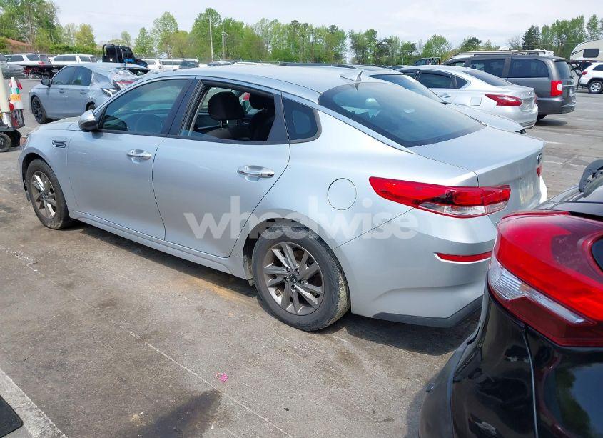 Photo 3 of 2019 Kia Optima LX (VIN 5XXGT4L34KG327439)
