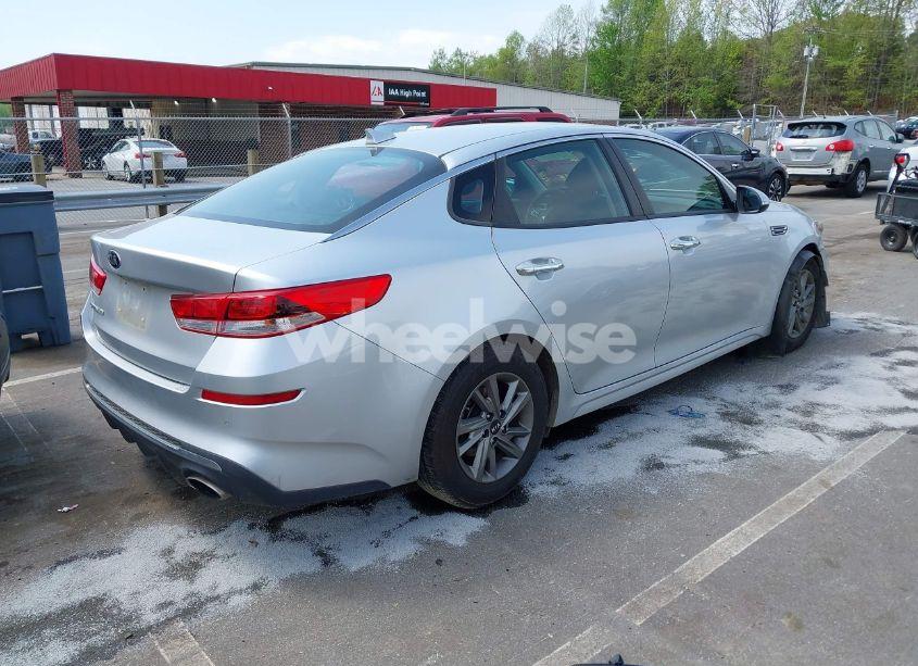 Photo 4 of 2019 Kia Optima LX (VIN 5XXGT4L34KG327439)
