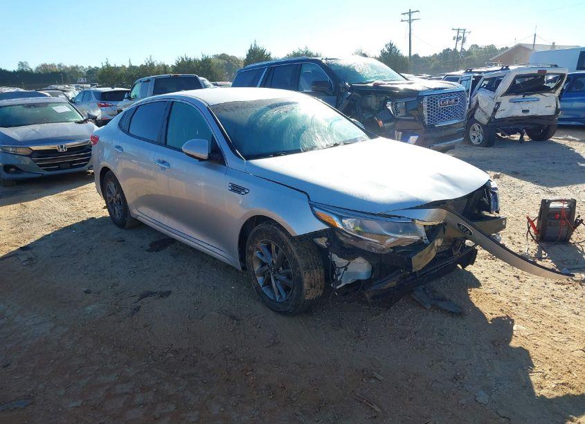 2019 Kia Optima LX (VIN 5XXGT4L34KG332186) main photo