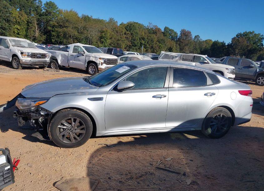 Photo 14 of 2019 Kia Optima LX (VIN 5XXGT4L34KG332186)