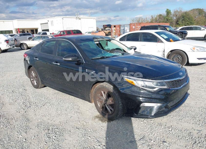 2019 Kia Optima LX (VIN 5XXGT4L34KG338991) main photo