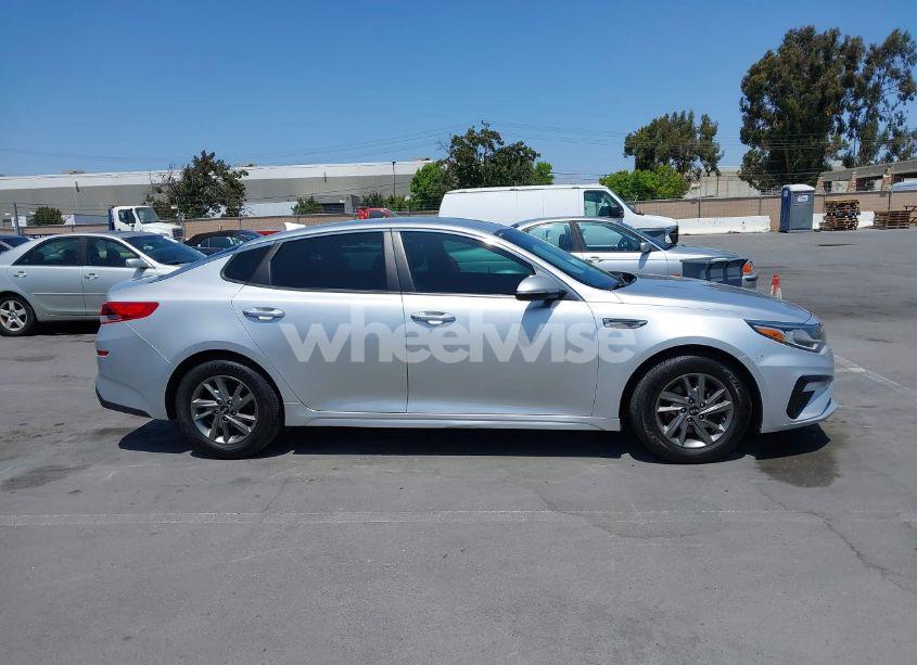 Photo 13 of 2019 Kia Optima LX (VIN 5XXGT4L34KG340899)