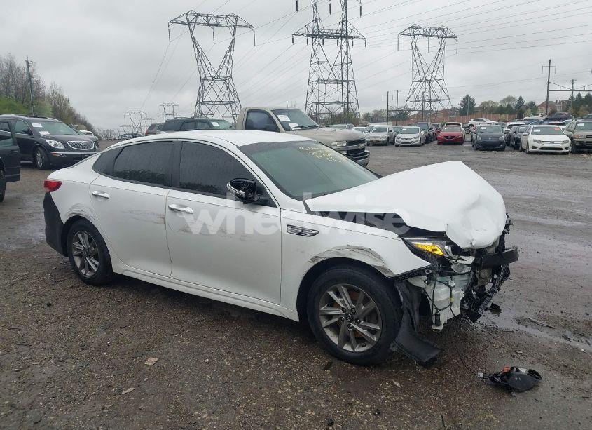 Photo 17 of 2019 Kia Optima LX (VIN 5XXGT4L34KG343284)