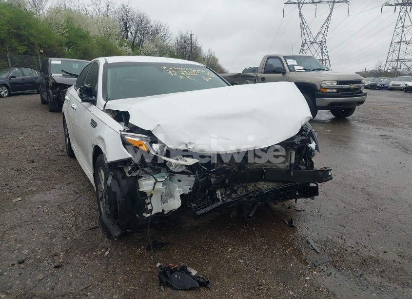 Photo 6 of 2019 Kia Optima LX (VIN 5XXGT4L34KG343284)