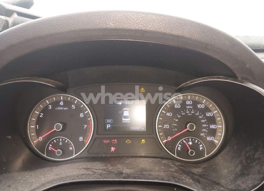 Photo 7 of 2019 Kia Optima LX (VIN 5XXGT4L34KG343284)