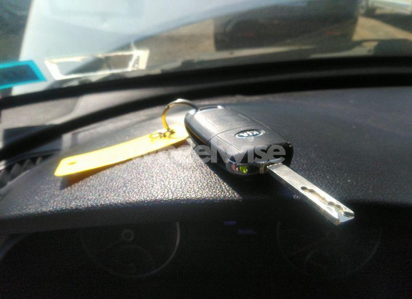 Photo 11 of 2019 Kia Optima LX (VIN 5XXGT4L34KG351563)