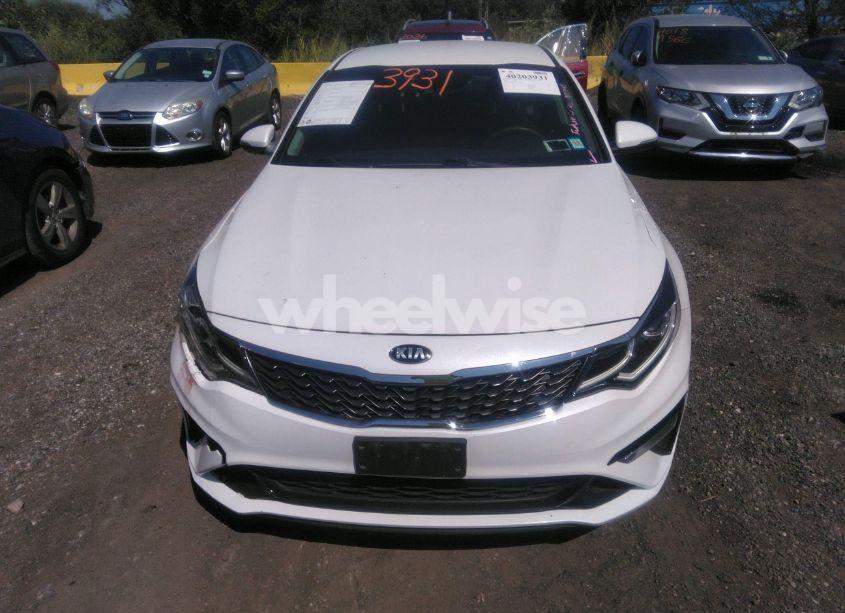 Photo 12 of 2019 Kia Optima LX (VIN 5XXGT4L34KG351563)
