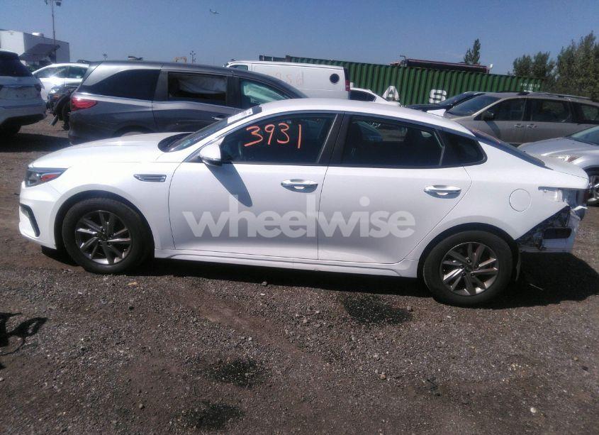 Photo 14 of 2019 Kia Optima LX (VIN 5XXGT4L34KG351563)