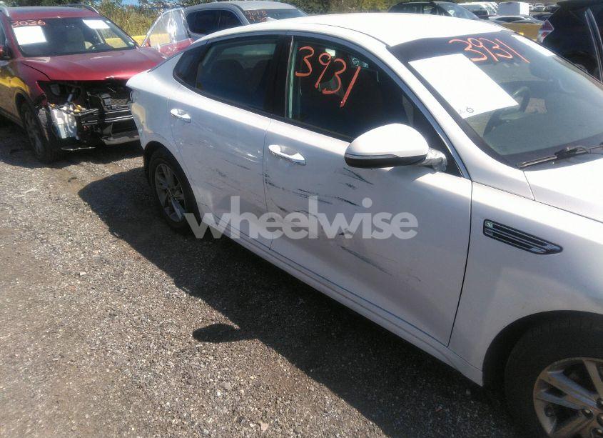 Photo 18 of 2019 Kia Optima LX (VIN 5XXGT4L34KG351563)