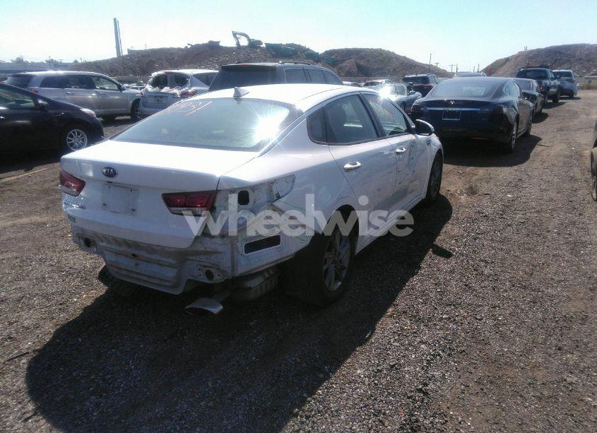 Photo 4 of 2019 Kia Optima LX (VIN 5XXGT4L34KG351563)