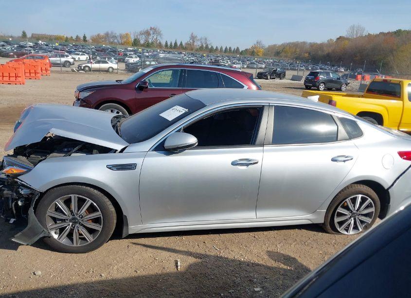 Photo 14 of 2019 Kia Optima LX (VIN 5XXGT4L34KG359887)