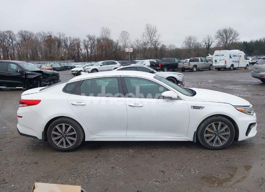 Photo 13 of 2019 Kia Optima LX (VIN 5XXGT4L34KG361588)