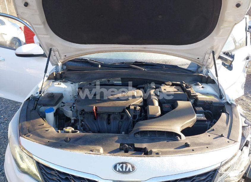 Photo 10 of 2019 Kia Optima LX (VIN 5XXGT4L34KG363812)