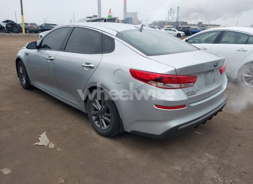 Photo 3 of 2019 Kia Optima LX (VIN 5XXGT4L34KG378553)